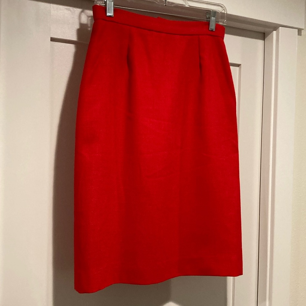 Vintage women’s pencil skirt